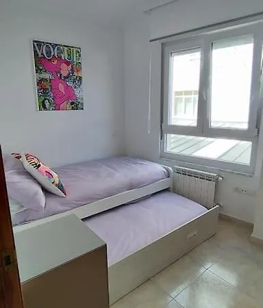 Apartamento En Foz. Primera Linea Playa Rapadoira *