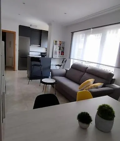 En Foz. Primera Linea Playa Rapadoira Apartamento *