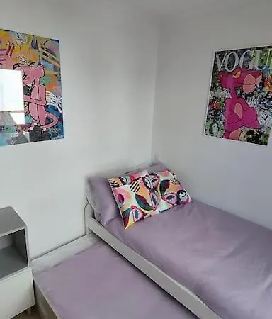 Apartamento En Foz. Primera Linea Playa Rapadoira *