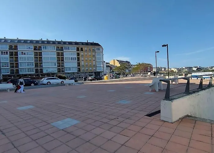 Apartamento En Foz. Primera Línea Playa Rapadoira